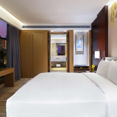 Hilton Garden Inn Foshan Dış mekan fotoğraf