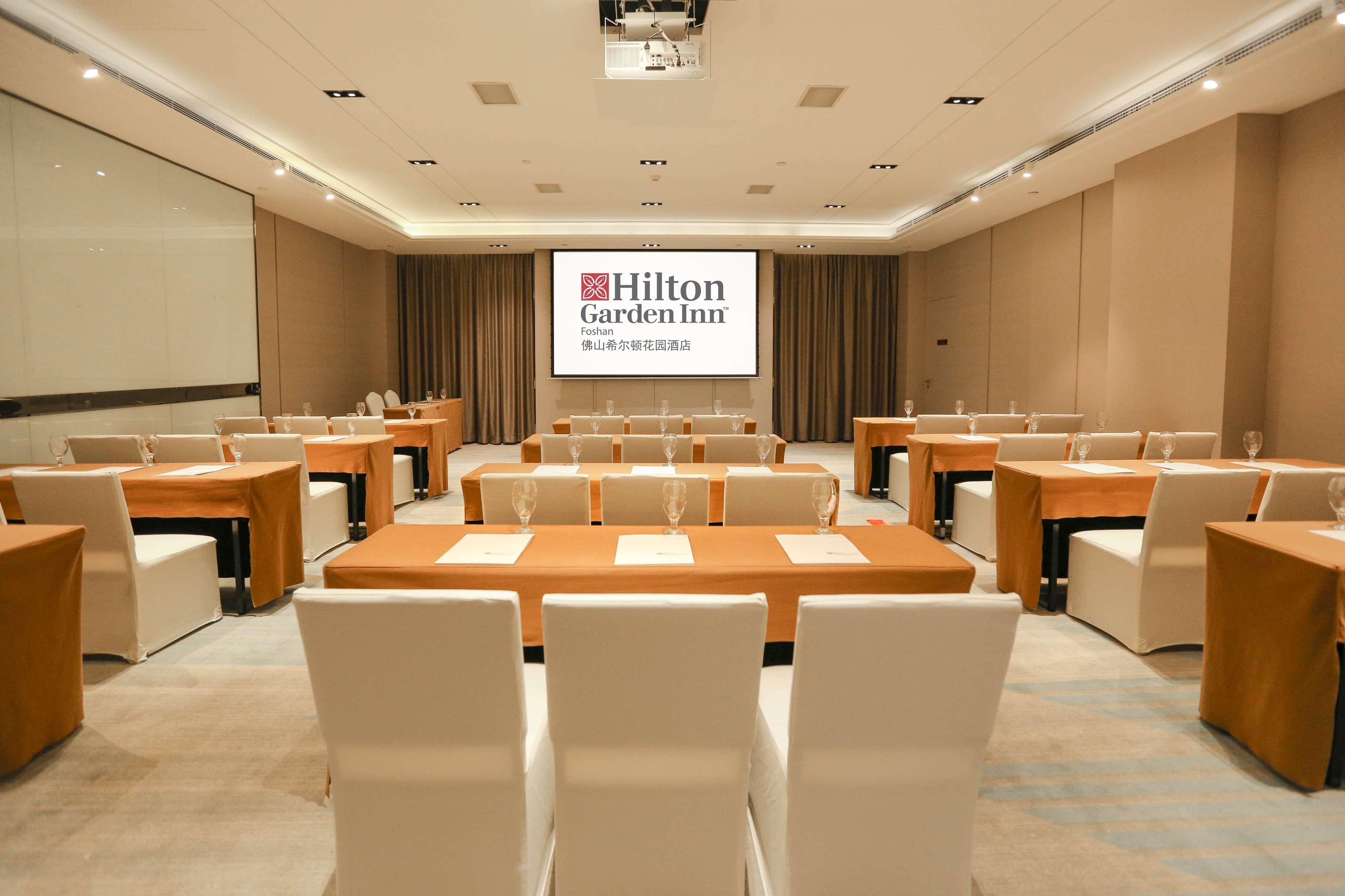 Hilton Garden Inn Foshan Dış mekan fotoğraf