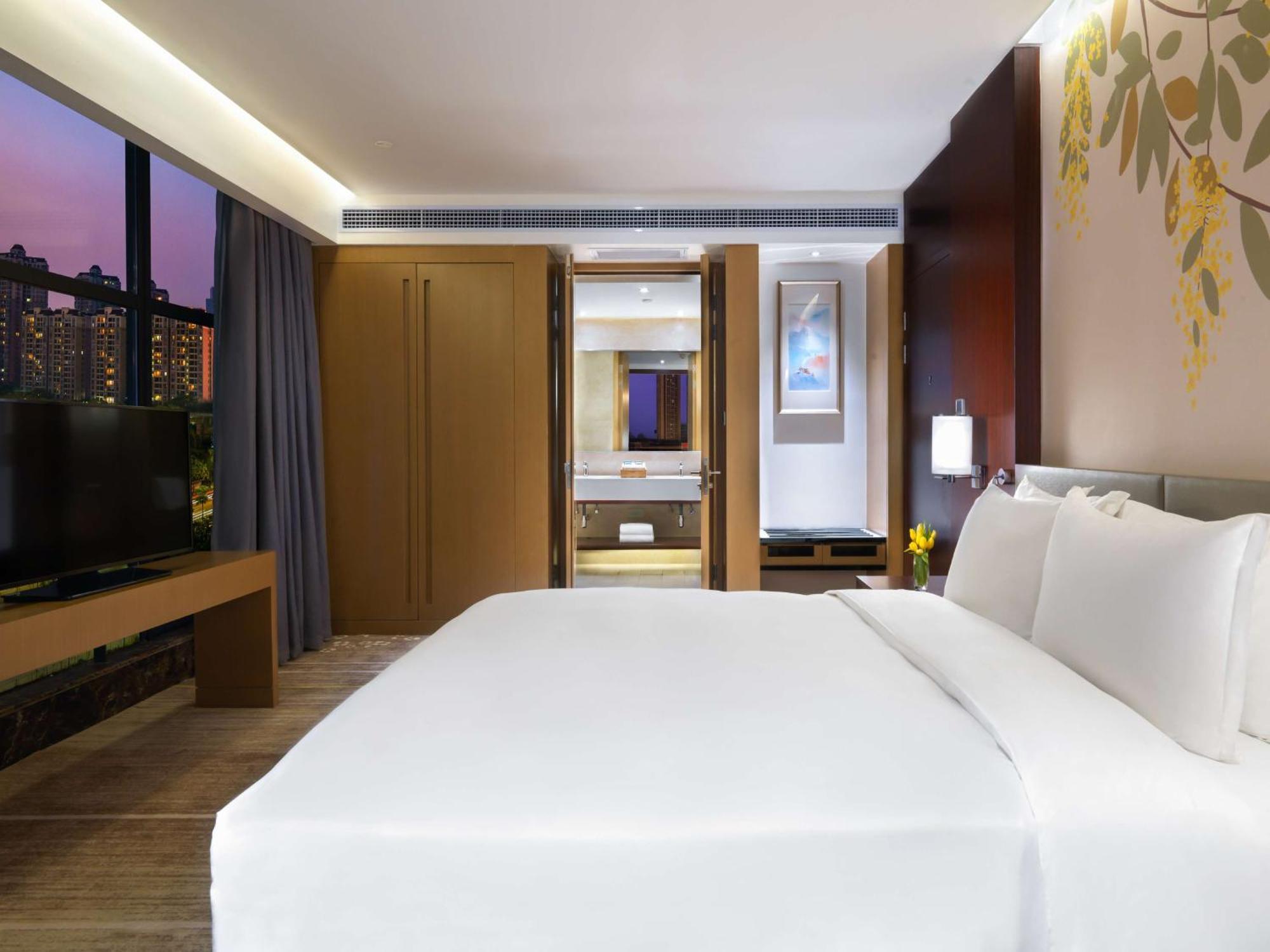 Hilton Garden Inn Foshan Dış mekan fotoğraf