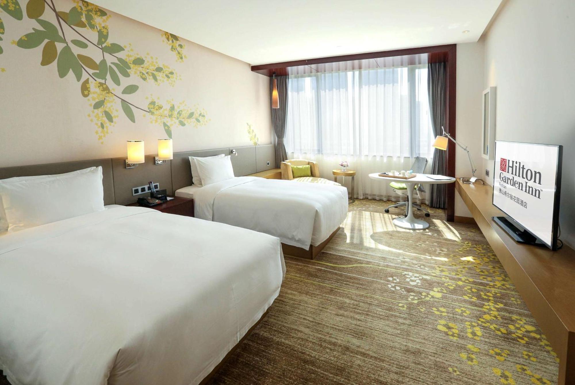 Hilton Garden Inn Foshan Dış mekan fotoğraf